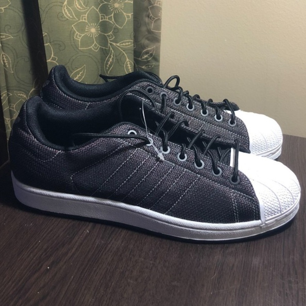 Purple Metallic Adidas Superstar Men’s Sneakers Sz 10